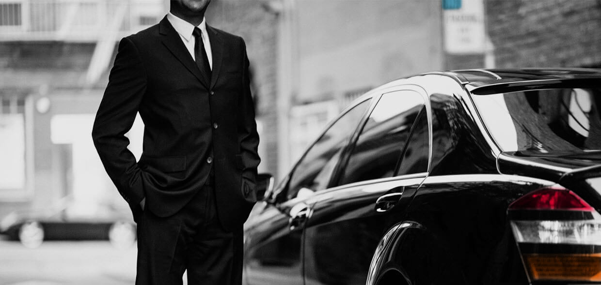 For business in Paris? - Road Show, available ... A dedicated car at your service